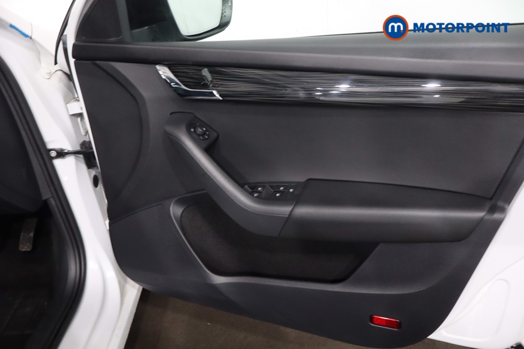 Skoda Octavia Se L Automatic Petrol Hatchback - Stock Number (1608286) - 24th supplementary image