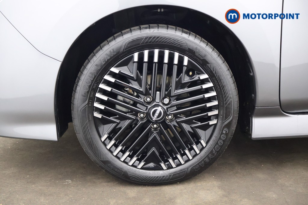 Nissan Leaf Tekna Automatic Electric Hatchback - Stock Number (1608433) - 4th supplementary image