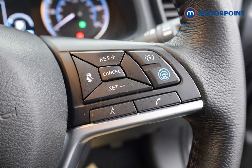 Nissan Leaf Tekna Automatic Electric Hatchback - Stock Number (1608433) - 9th supplementary image