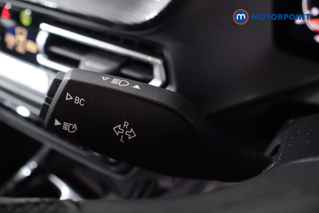 BMW 2 Series Sport Manual Petrol Saloon - Stock Number (1608630) - 14th supplementary image