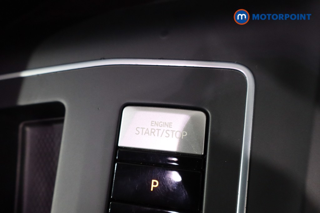 Volkswagen Golf Life Automatic Diesel Hatchback - Stock Number (1608631) - 20th supplementary image