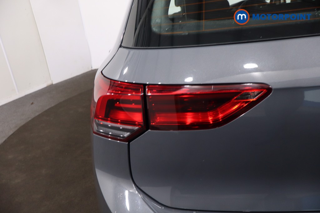 Volkswagen Golf Life Automatic Diesel Hatchback - Stock Number (1608631) - 34th supplementary image