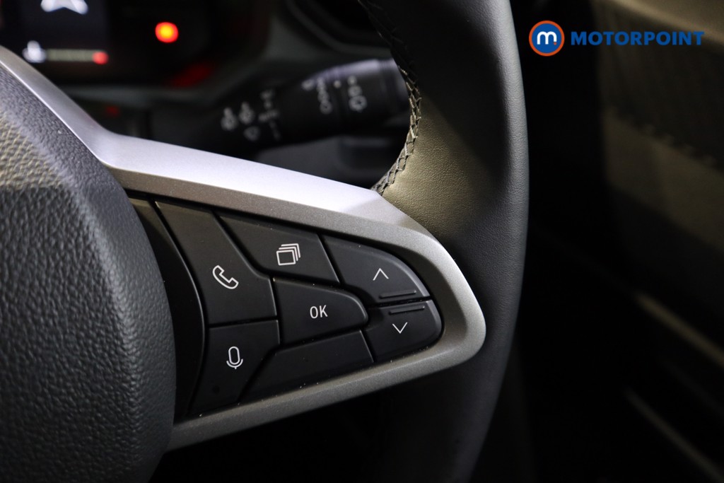 Dacia Duster Extreme Manual Petrol SUV - Stock Number (1608898) - 4th supplementary image