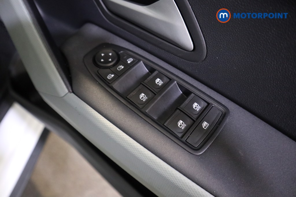 Dacia Duster Extreme Manual Petrol SUV - Stock Number (1608898) - 11th supplementary image