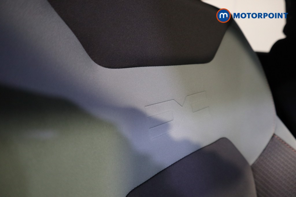 Dacia Duster Extreme Manual Petrol SUV - Stock Number (1608898) - 13th supplementary image