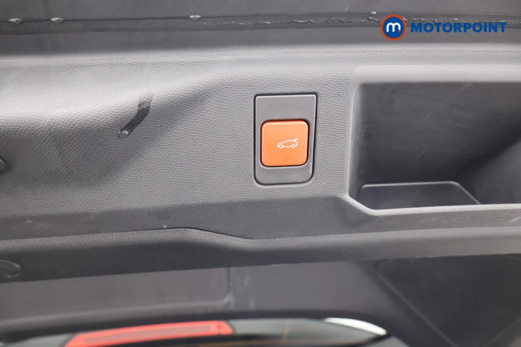 Peugeot 5008 GT Automatic Petrol SUV - Stock Number (1609180) - 34th supplementary image