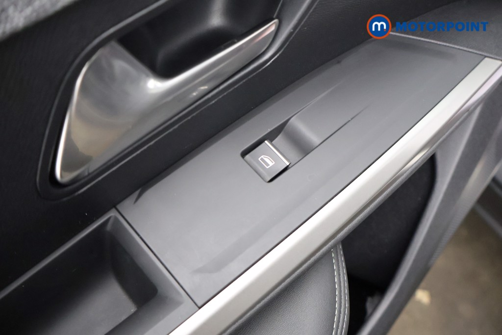 Peugeot 5008 GT Automatic Petrol SUV - Stock Number (1609180) - 40th supplementary image