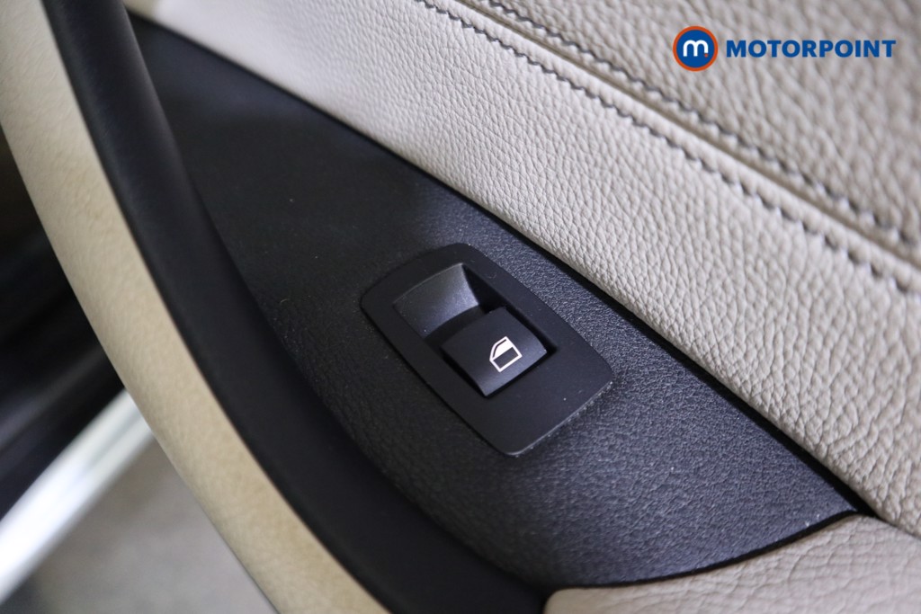 BMW X1 Xline Automatic Petrol SUV - Stock Number (1609324) - 20th supplementary image