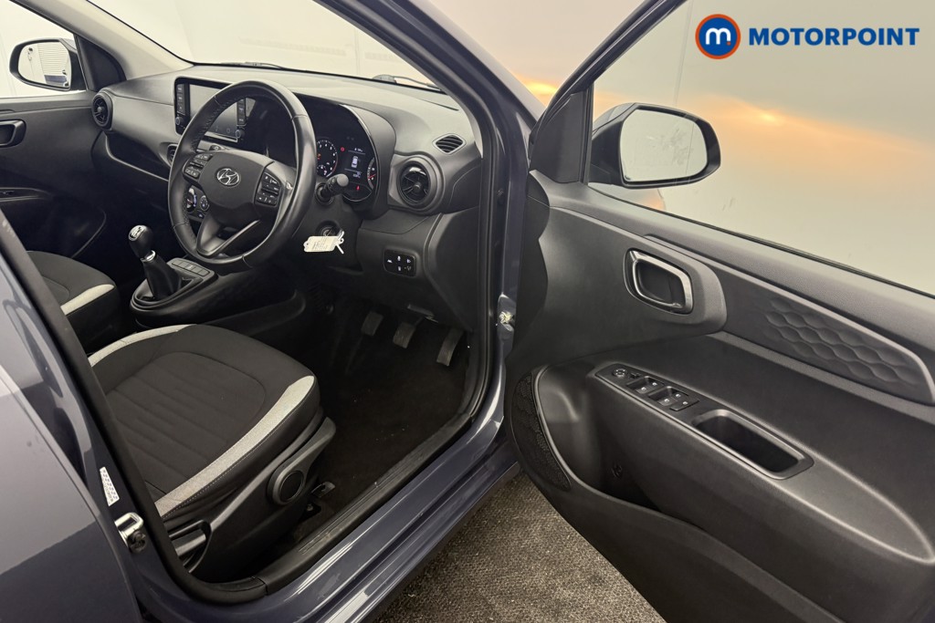 Hyundai I10 Se Connect Manual Petrol Hatchback - Stock Number (1609471) - 1st supplementary image