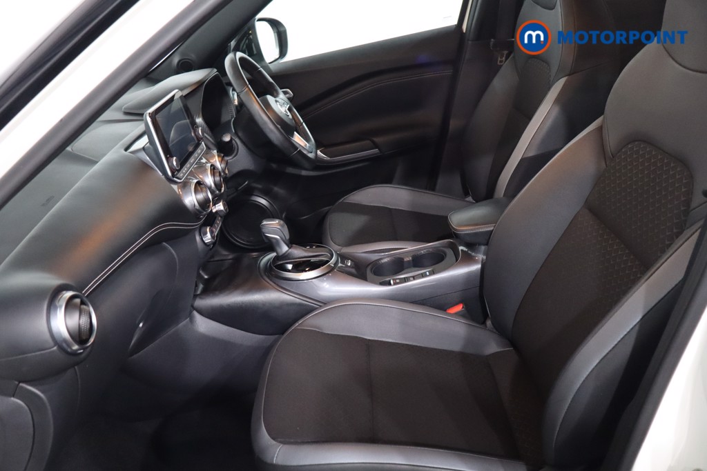 Nissan Juke N-Connecta Automatic Petrol-Electric Hybrid SUV - Stock Number (1609566) - 4th supplementary image
