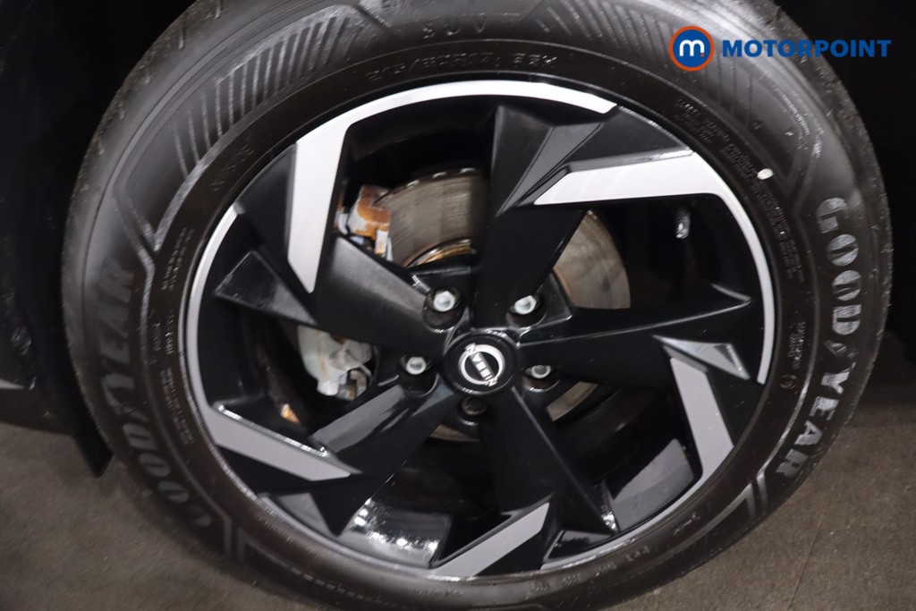 Nissan Juke N-Connecta Automatic Petrol-Electric Hybrid SUV - Stock Number (1609566) - 11th supplementary image