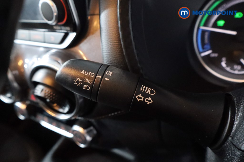 Nissan Juke N-Connecta Automatic Petrol-Electric Hybrid SUV - Stock Number (1609566) - 14th supplementary image