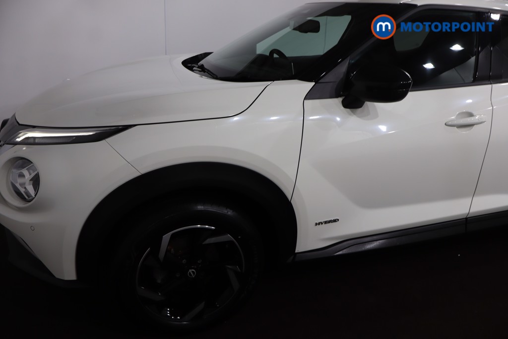 Nissan Juke N-Connecta Automatic Petrol-Electric Hybrid SUV - Stock Number (1609566) - 23rd supplementary image
