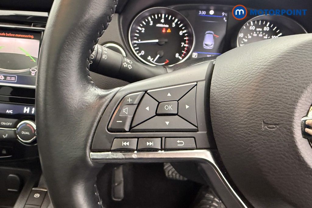 Nissan Qashqai N-Connecta Automatic Petrol SUV - Stock Number (1609590) - 5th supplementary image