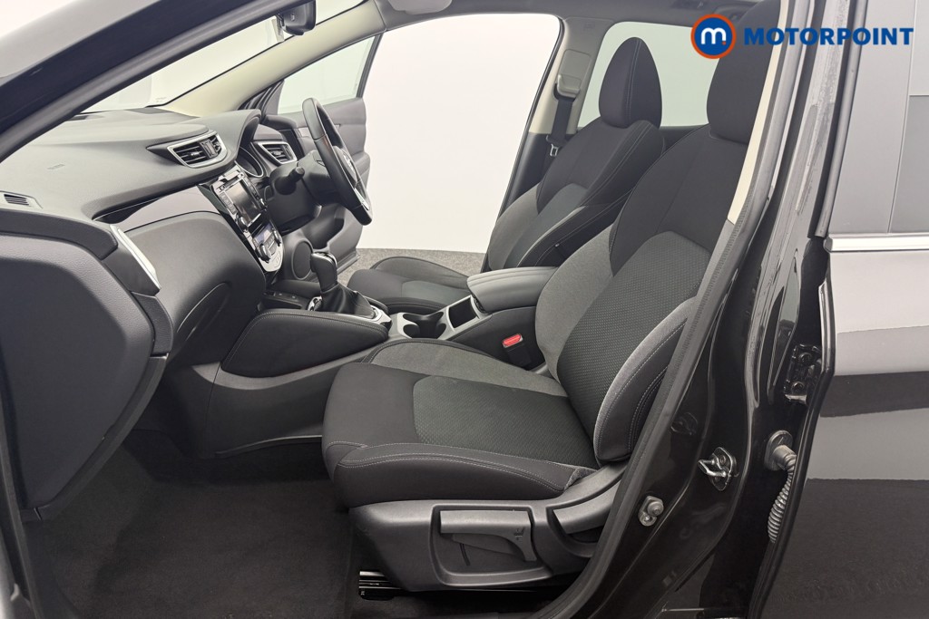 Nissan Qashqai N-Connecta Automatic Petrol SUV - Stock Number (1609590) - 15th supplementary image