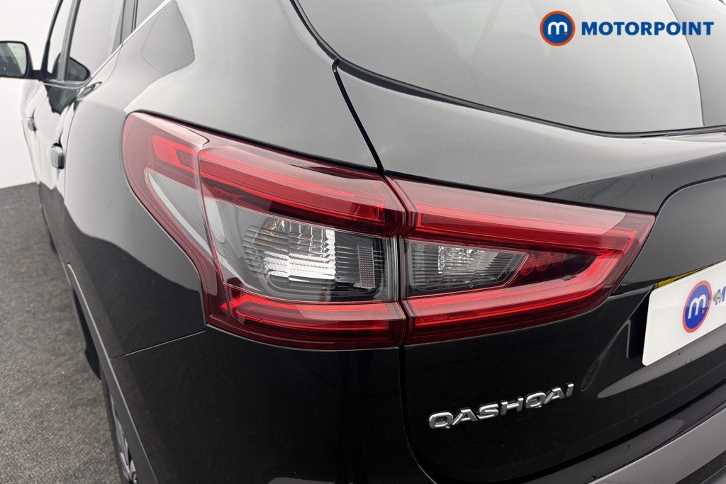 Nissan Qashqai N-Connecta Automatic Petrol SUV - Stock Number (1609590) - 18th supplementary image