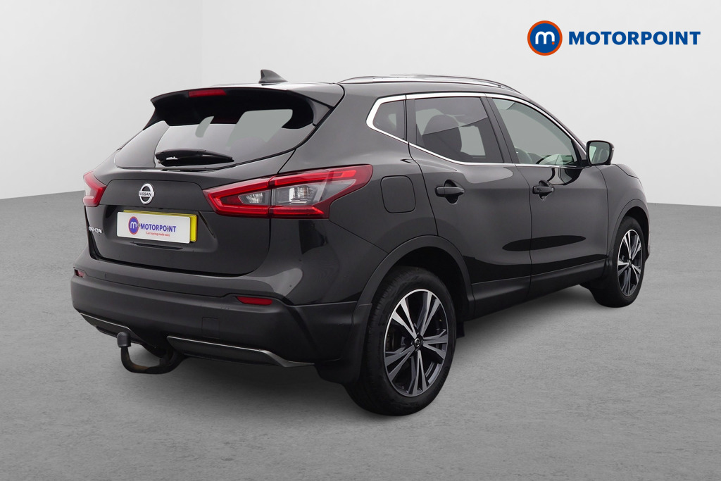 Nissan Qashqai N-Connecta Automatic Petrol SUV - Stock Number (1609590) - Drivers side rear corner