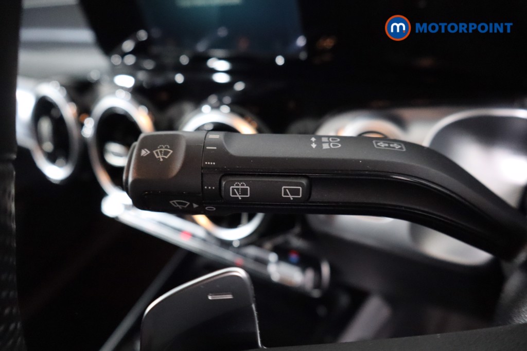 Mercedes-Benz GLB Amg Line Automatic Petrol SUV - Stock Number (1609696) - 14th supplementary image