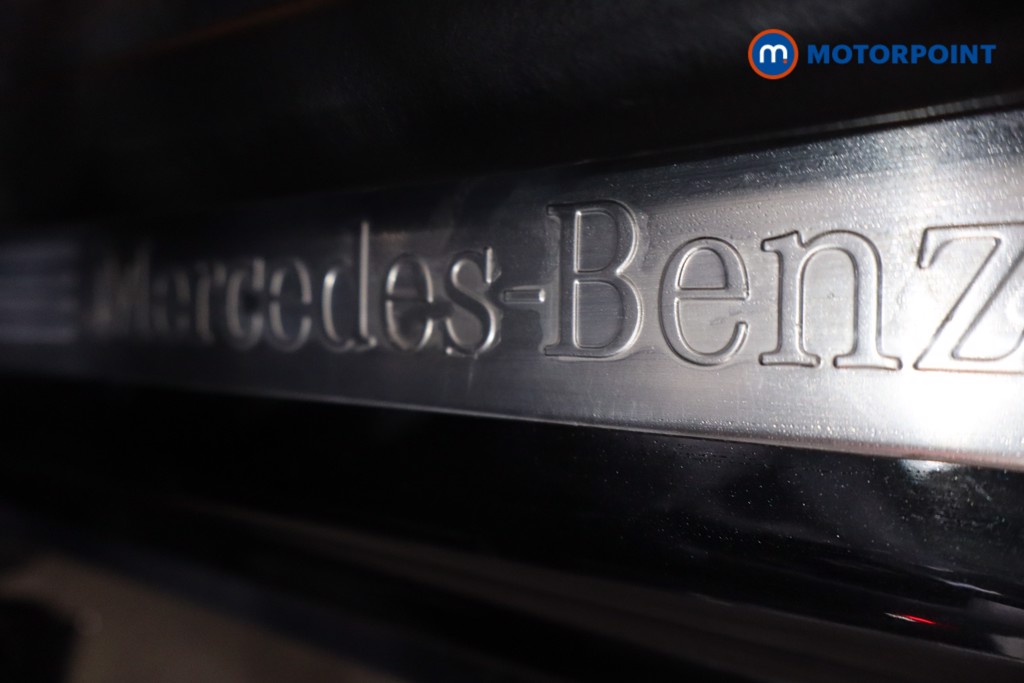 Mercedes-Benz GLB Amg Line Automatic Petrol SUV - Stock Number (1609696) - 25th supplementary image