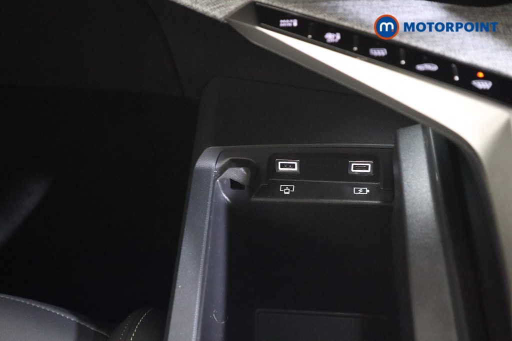 Peugeot 5008 GT Automatic Petrol SUV - Stock Number (1609802) - 13th supplementary image