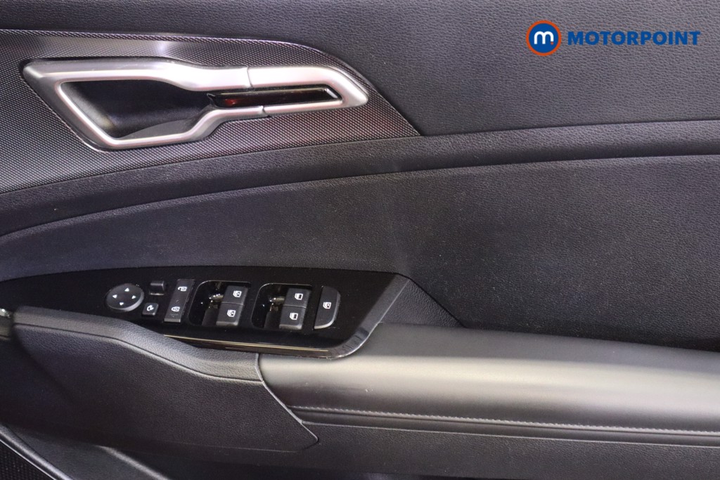 KIA Sportage Launch Edition Manual Petrol SUV - Stock Number (1609941) - 14th supplementary image