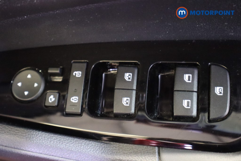 KIA Sportage Launch Edition Manual Petrol SUV - Stock Number (1609941) - 15th supplementary image