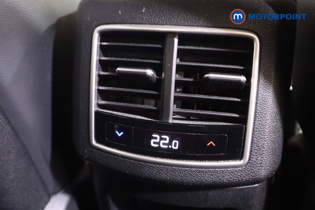 KIA Sportage Launch Edition Manual Petrol SUV - Stock Number (1609941) - 31st supplementary image