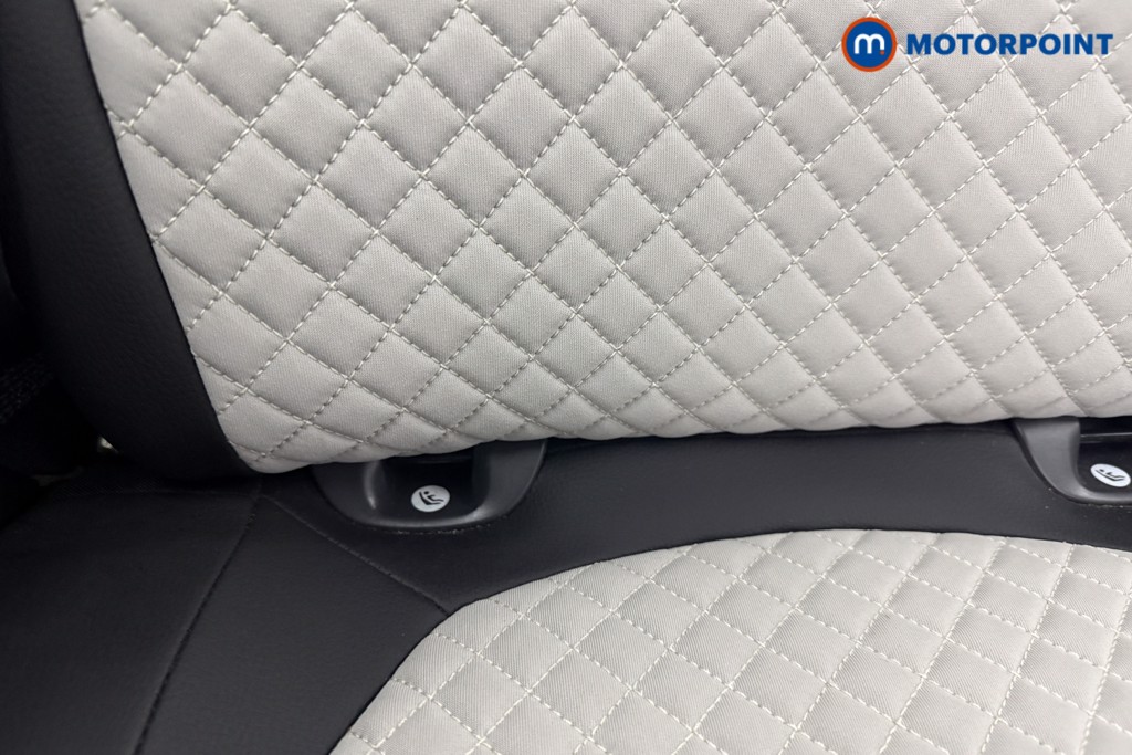 Fiat 500 Dolcevita Manual Petrol Hatchback - Stock Number (1610345) - 14th supplementary image