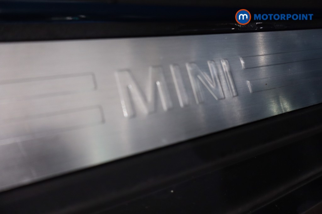 Mini Clubman Cooper Exclusive Automatic Petrol Estate - Stock Number (1610649) - 23rd supplementary image