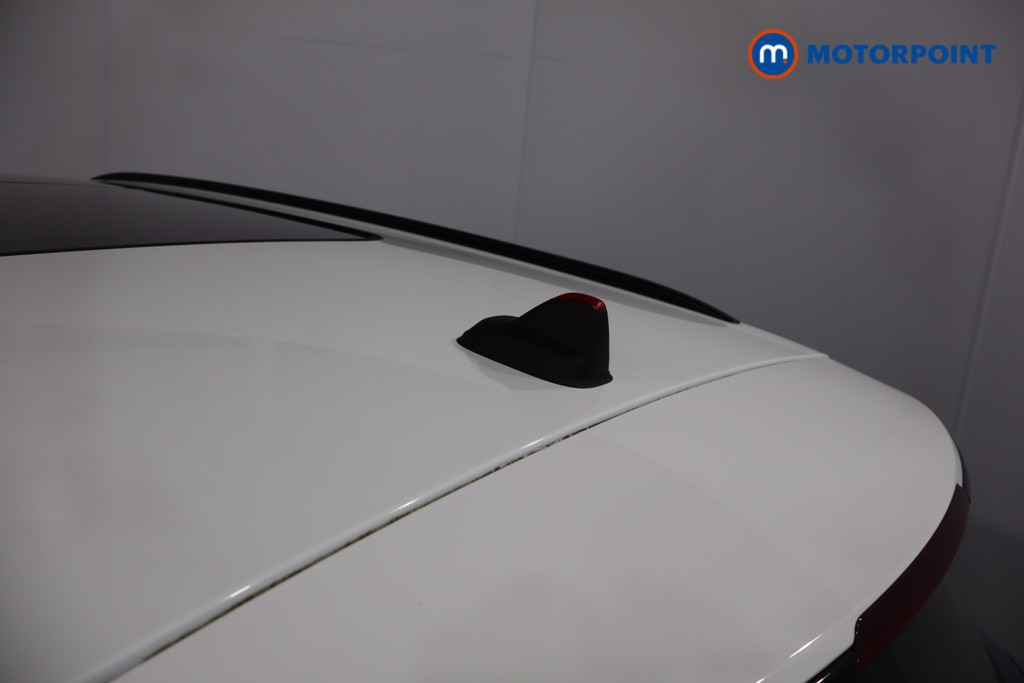 Mini Clubman Cooper Exclusive Automatic Petrol Estate - Stock Number (1610649) - 35th supplementary image