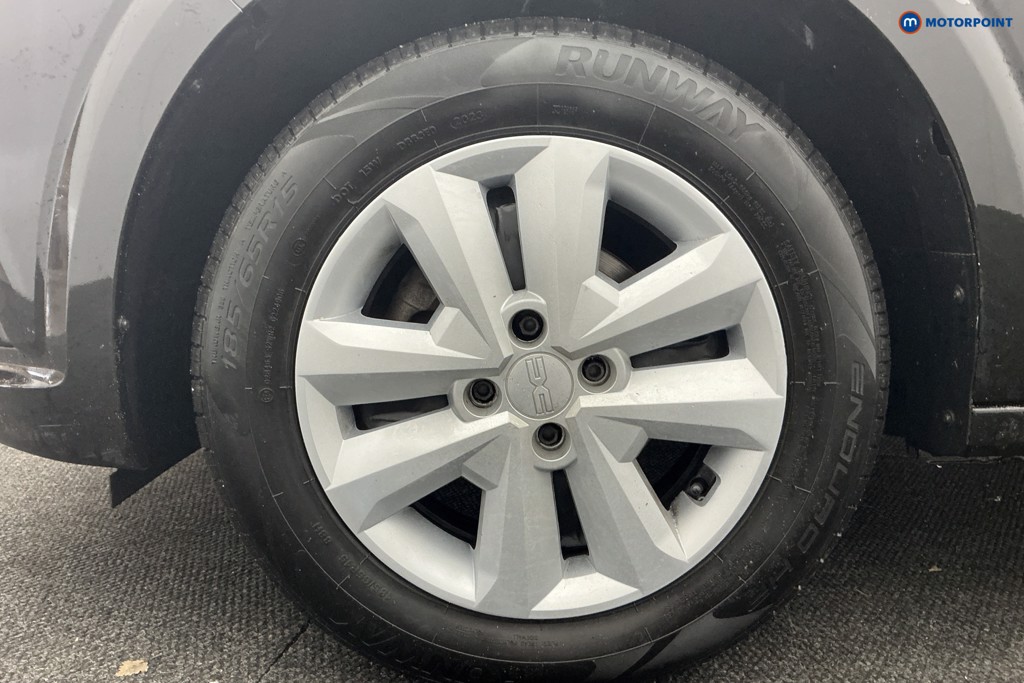 Dacia Sandero Expression Manual Petrol Hatchback - Stock Number (1574087) - 39th supplementary image