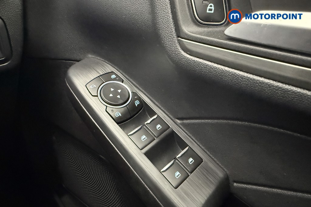 Ford Kuga Titanium Manual Petrol SUV - Stock Number (1587376) - 14th supplementary image