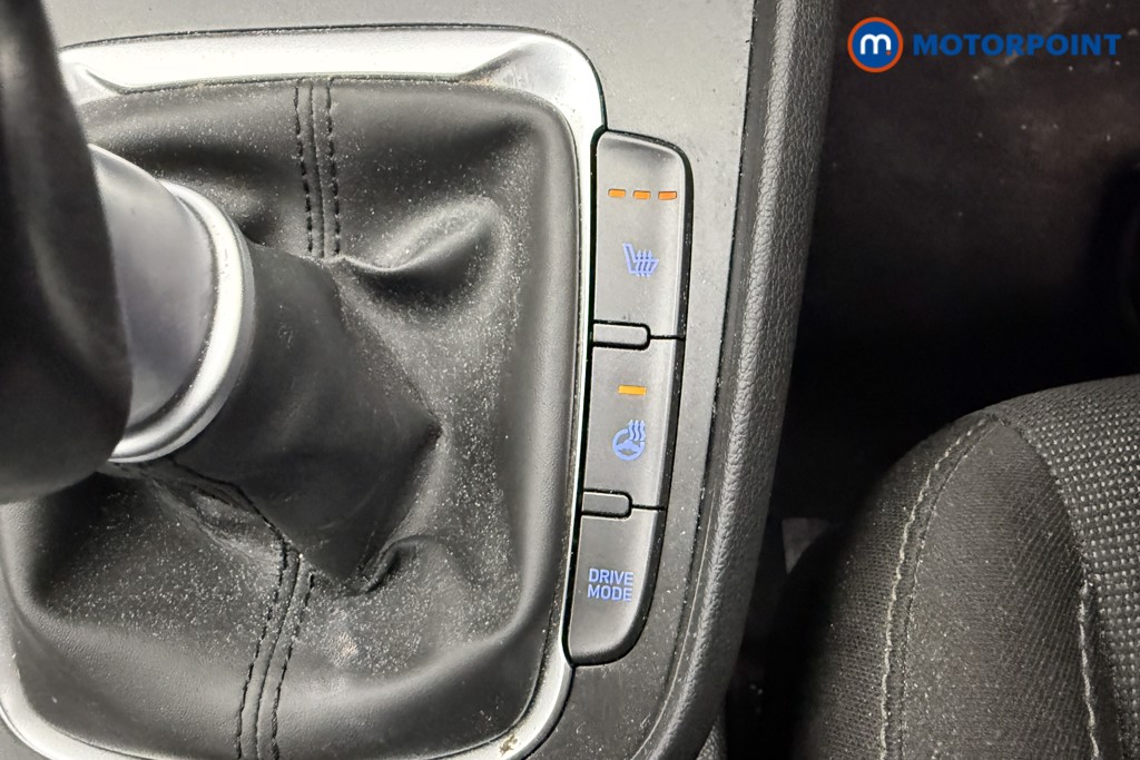 Hyundai Kona Premium Manual Petrol SUV - Stock Number (1595836) - 12th supplementary image