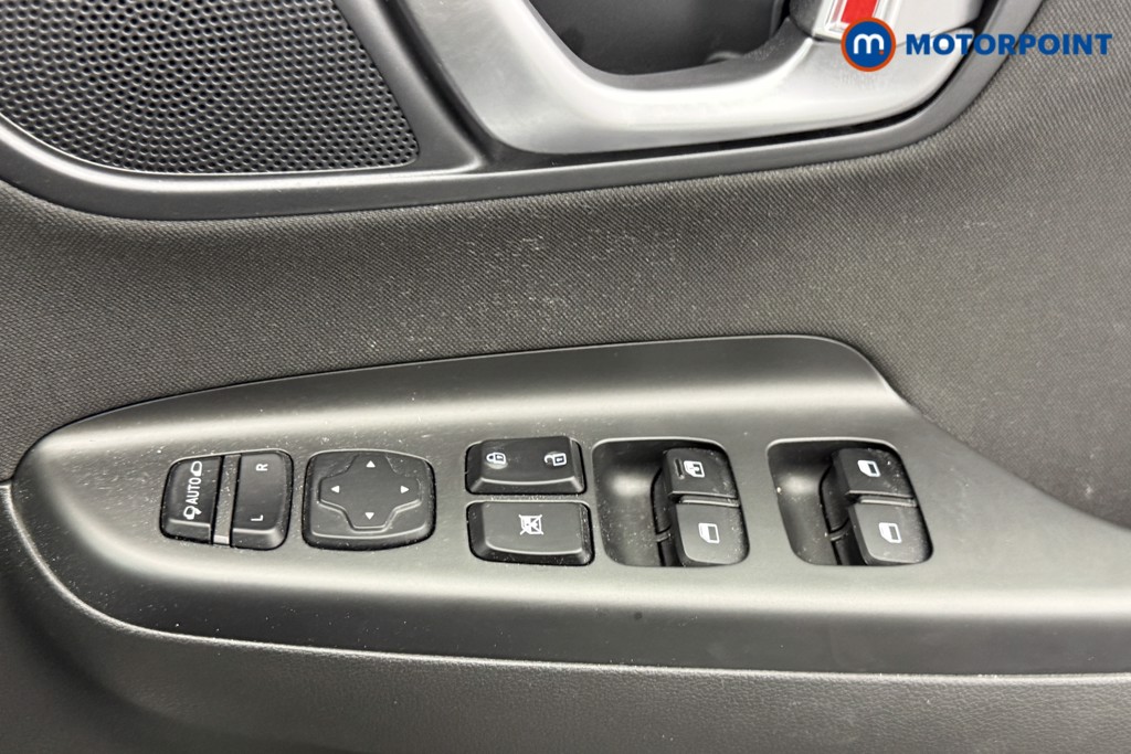 Hyundai Kona Premium Manual Petrol SUV - Stock Number (1595836) - 18th supplementary image