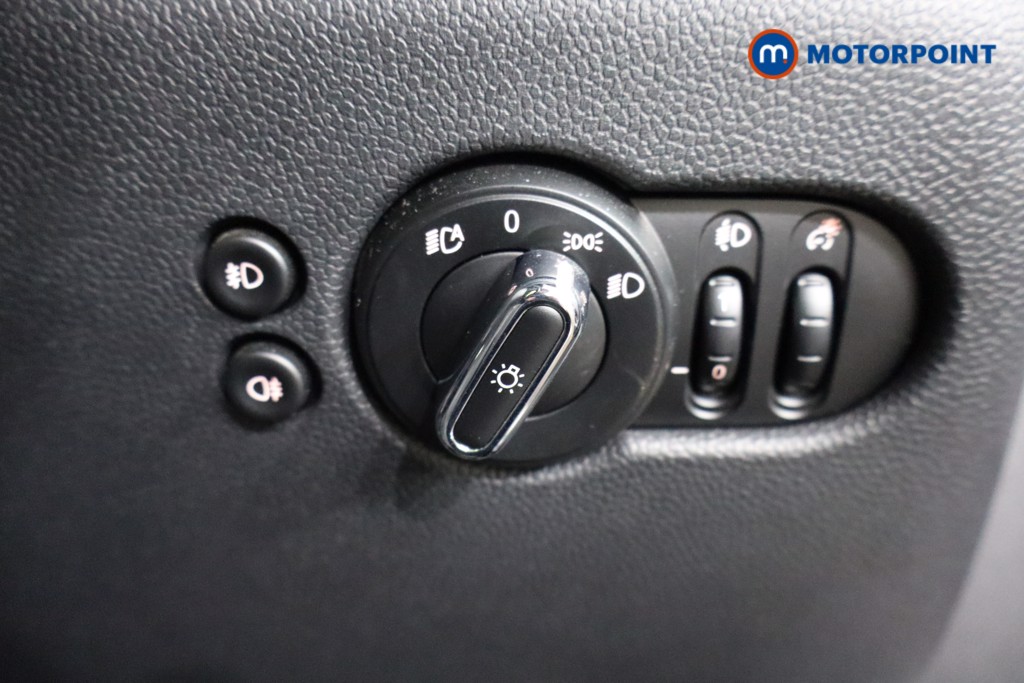 Mini Hatchback Cooper Sport Manual Petrol Hatchback - Stock Number (1598426) - 18th supplementary image