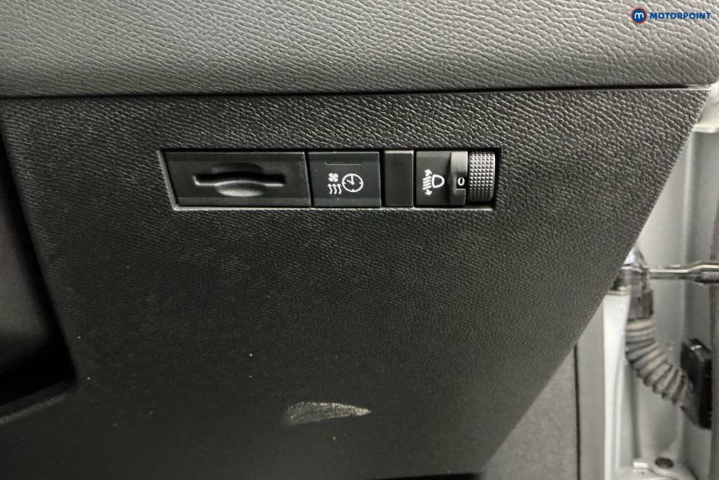 Vauxhall Astra Griffin Automatic Electric Hatchback - Stock Number (1598625) - 22nd supplementary image