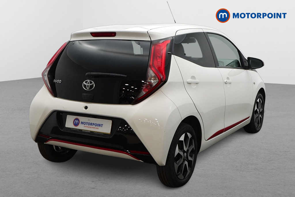 Toyota Aygo X-Trend Manual Petrol Hatchback - Stock Number (1601433) - Drivers side rear corner