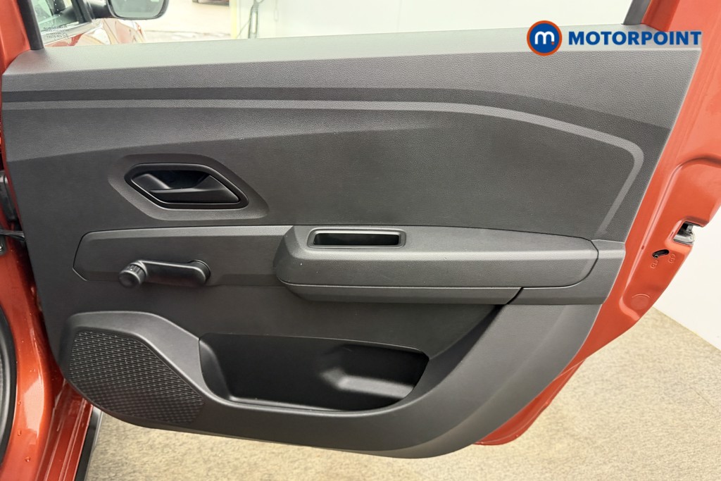 Dacia Jogger Essential Manual Petrol People Carrier - Stock Number (1602882) - 26th supplementary image