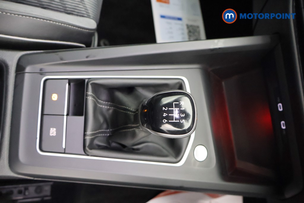 Volkswagen Golf R-Line Manual Petrol Hatchback - Stock Number (1603783) - 9th supplementary image