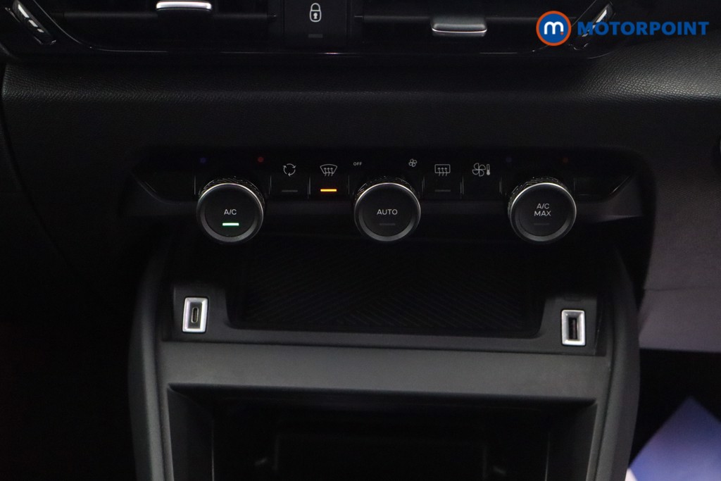 Citroen C4 Shine Automatic Electric Hatchback - Stock Number (1604884) - 3rd supplementary image