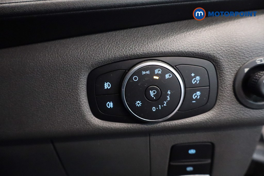 Ford Transit Limited Automatic Diesel Medium Roof Van - Stock Number (1605489) - 16th supplementary image