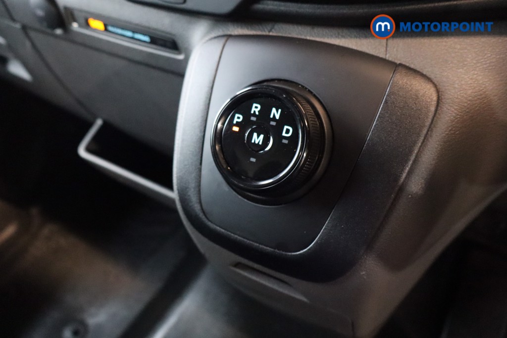 Ford Transit Limited Automatic Diesel Medium Roof Van - Stock Number (1605489) - 17th supplementary image