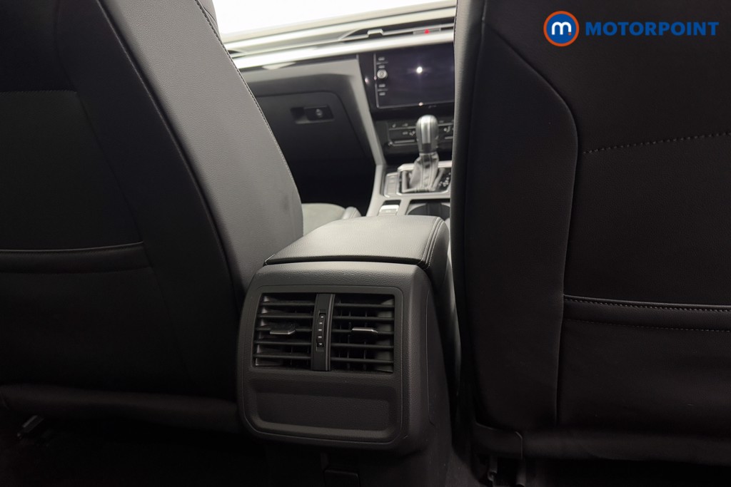 Volkswagen Arteon R-Line Automatic Diesel Estate - Stock Number (1605506) - 25th supplementary image