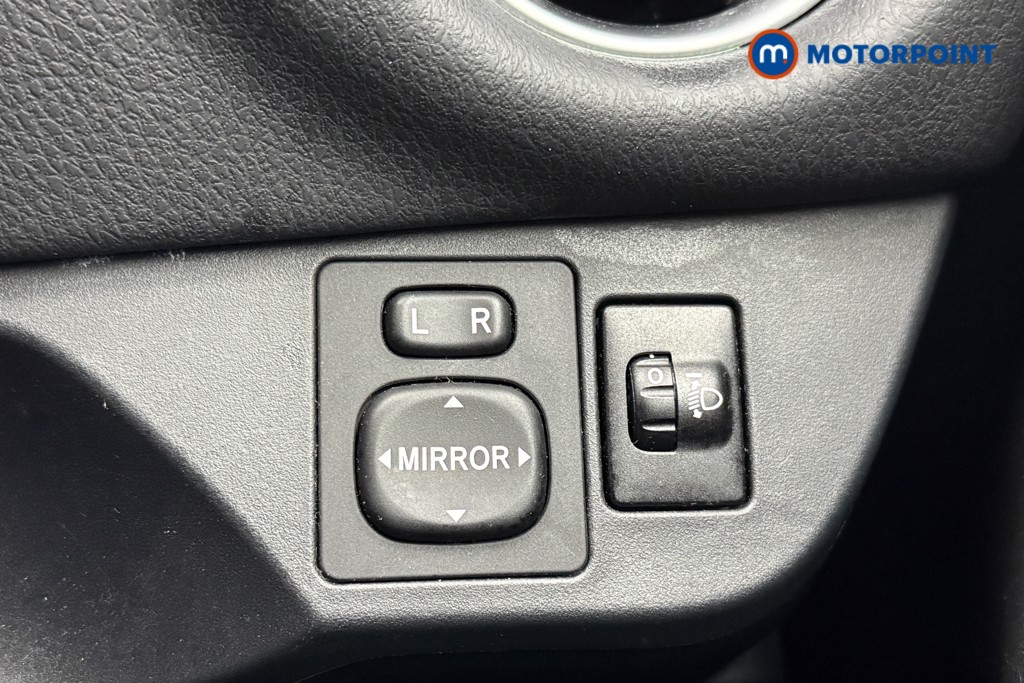 Toyota Yaris Y20 Manual Petrol Hatchback - Stock Number (1605533) - 15th supplementary image