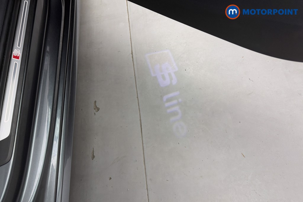 Audi A4 Black Edition Automatic Diesel Saloon - Stock Number (1605568) - 18th supplementary image