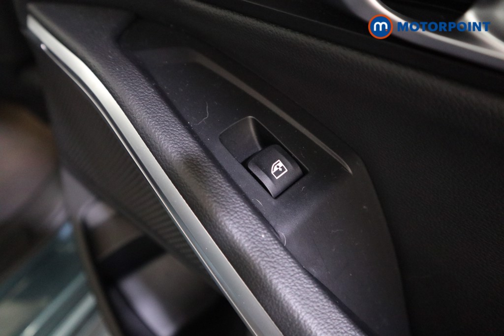 BMW 3 Series Sport Pro Automatic Petrol Plug-In Hybrid Saloon - Stock Number (1606455) - 19th supplementary image