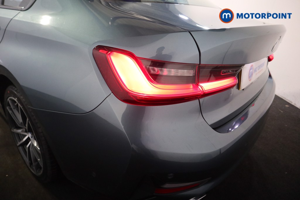 BMW 3 Series Sport Pro Automatic Petrol Plug-In Hybrid Saloon - Stock Number (1606455) - 27th supplementary image