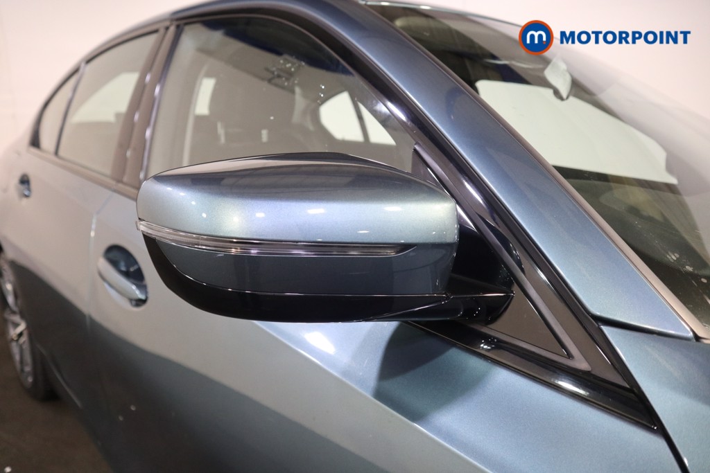 BMW 3 Series Sport Pro Automatic Petrol Plug-In Hybrid Saloon - Stock Number (1606455) - 31st supplementary image