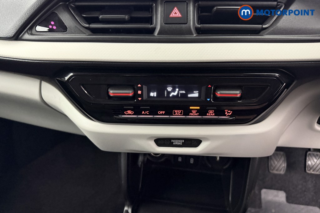 Suzuki Swift Motion Manual Petrol Hatchback - Stock Number (1607414) - 9th supplementary image