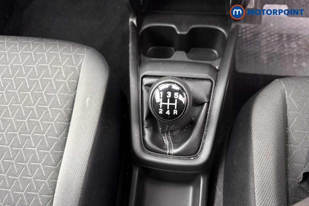 Suzuki Swift Motion Manual Petrol Hatchback - Stock Number (1607414) - 10th supplementary image